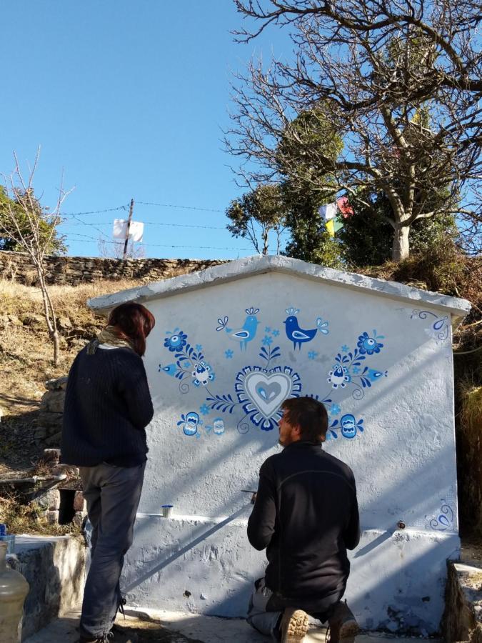 Namastay Himalayas, Kanatal Exteriör bild