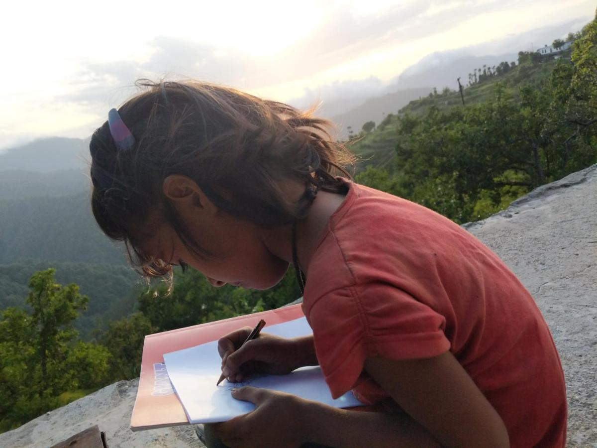 Namastay Himalayas, Kanatal Exteriör bild